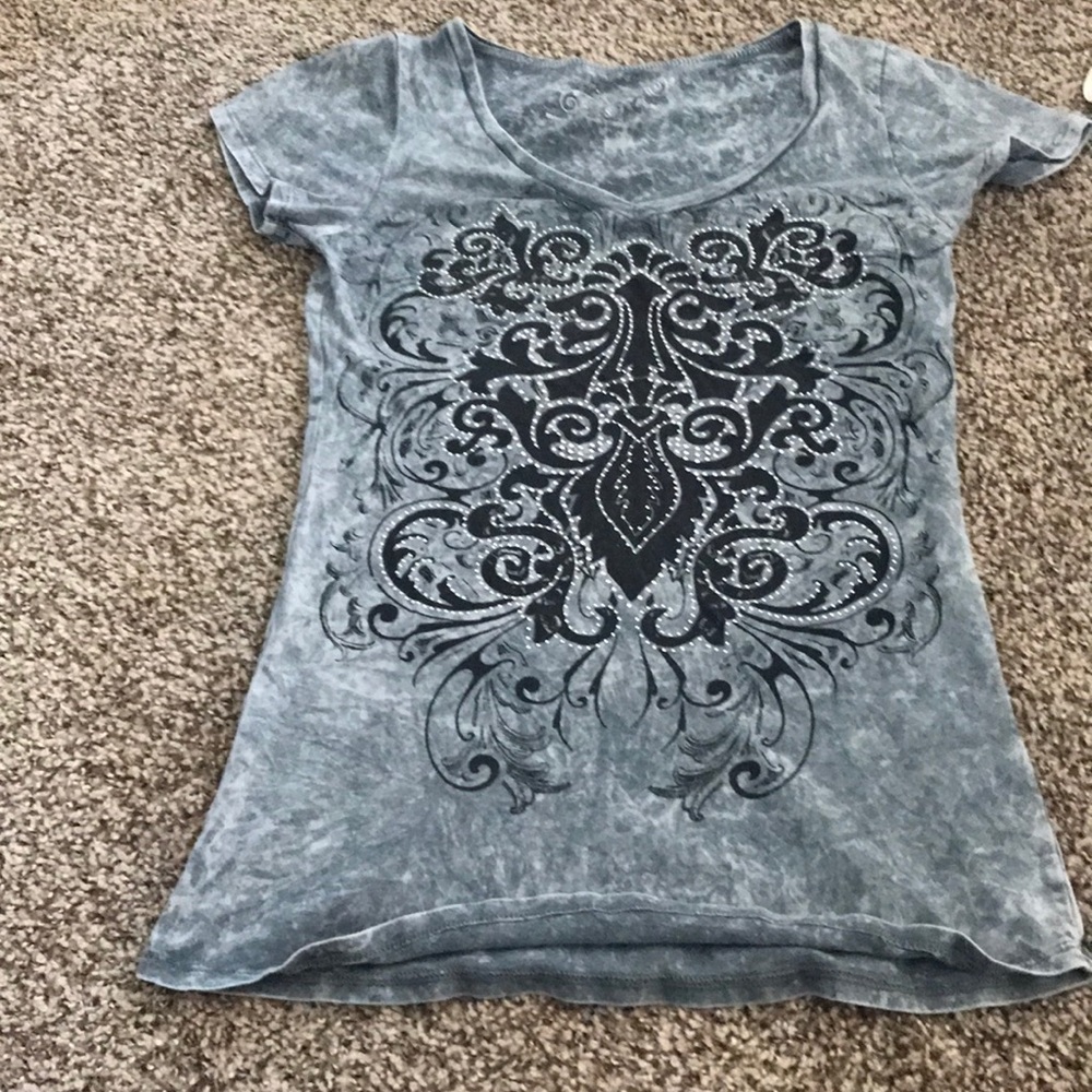 Great condition Maurice’s bedazzled shirt